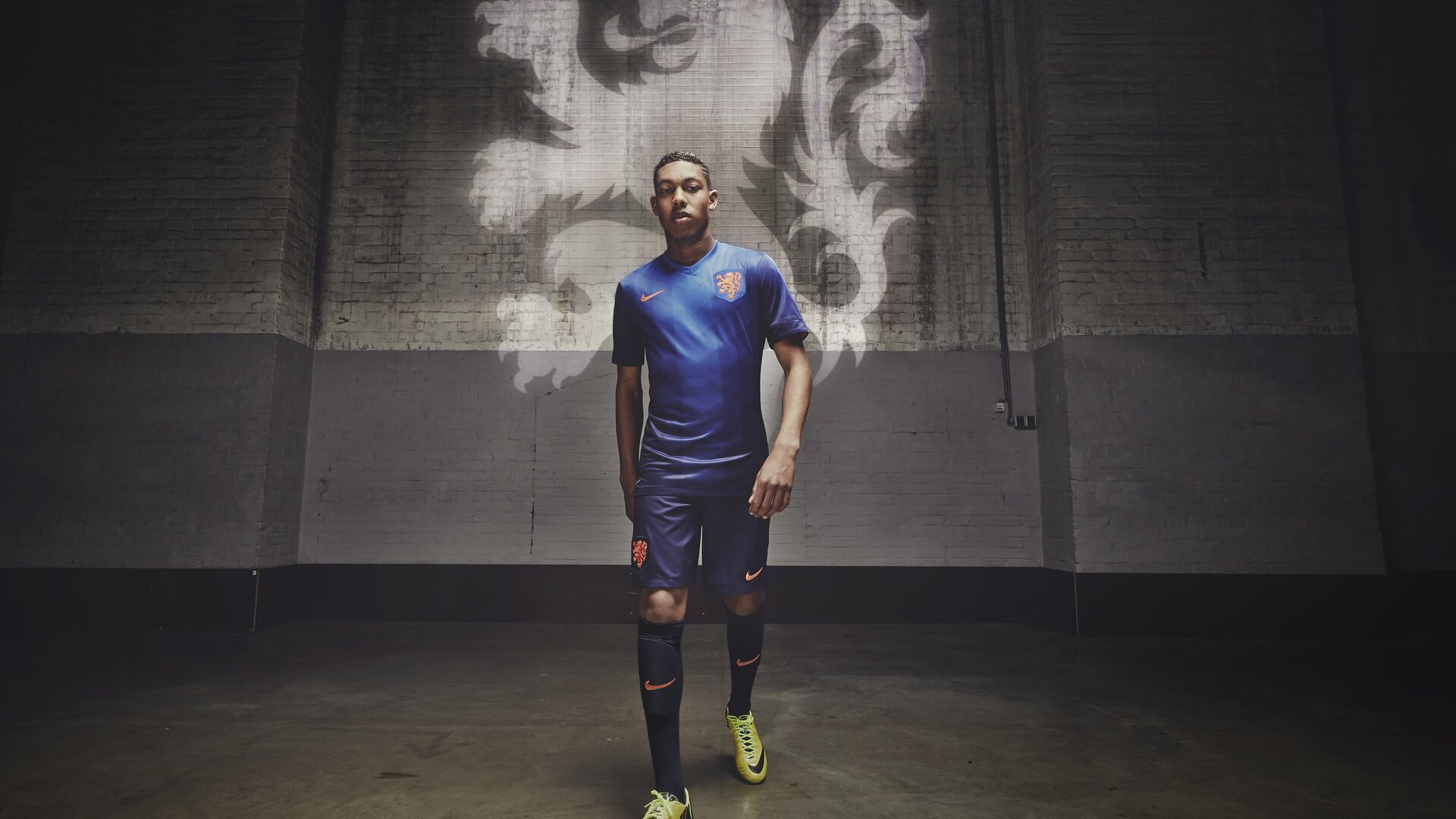 国家队年轻化是否只是表面现象，国家青年队年龄要求